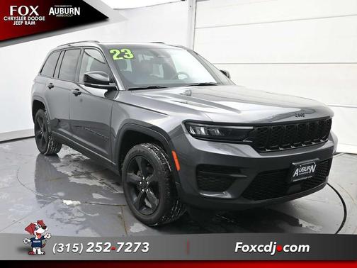 2023 Jeep Grand Cherokee Altitude