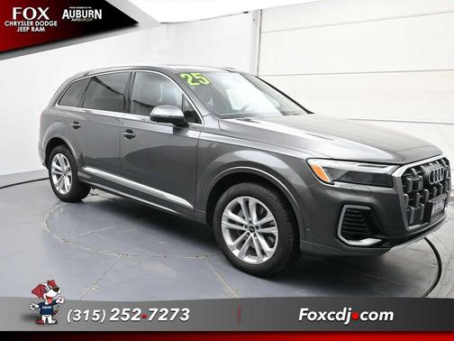 2025 Audi Q7 55 Premium Plus