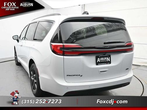 2026 Chrysler Pacifica L