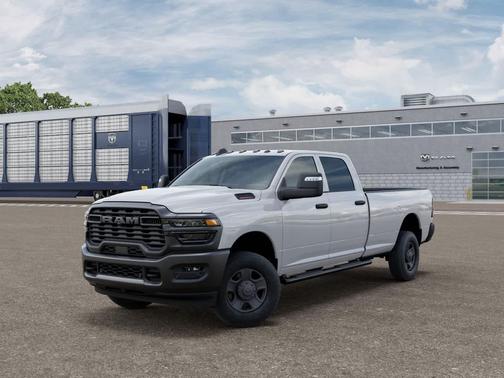 Bright White Clearcoat 2026 RAM 2500 Tradesman Crew Cab 4x4 8' Box