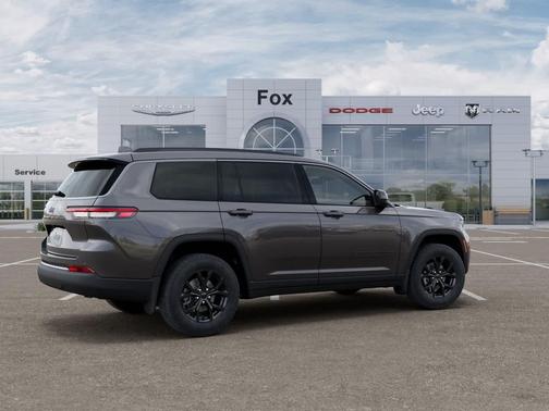 Baltic Gray Metallic Clearcoat 2026 Jeep Grand Cherokee L Altitude