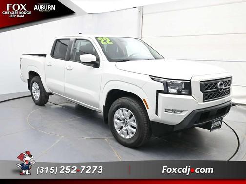 Glacier White 2022 Nissan Frontier SV