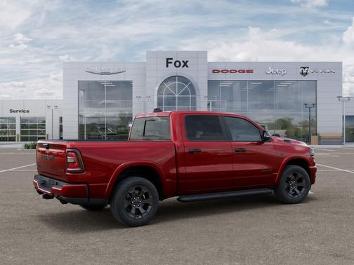 Molten Red Pearlcoat 2027 RAM 1500 Big Horn/Lone Star