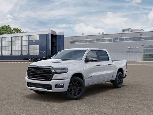 Ivory White Tri-Coat Pearlcoat 2026 RAM 1500 Laramie