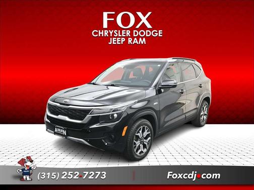 Cherry Black 2021 Kia Seltos EX