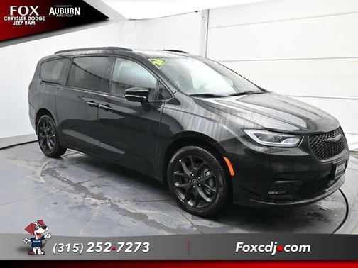 2026 Chrysler Pacifica L