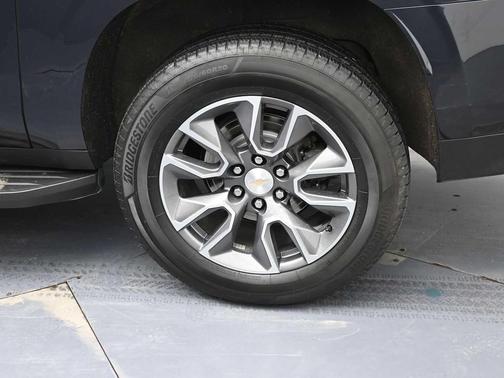 2022 Chevrolet Suburban LT