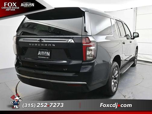 2022 Chevrolet Suburban LT