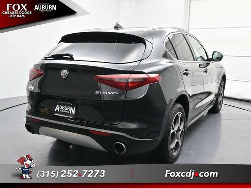 2018 Alfa Romeo Stelvio Base
