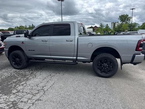 Billet Silver Metallic Clearcoat 2024 RAM 2500 Big Horn Crew Cab 4x4 6'4' Box