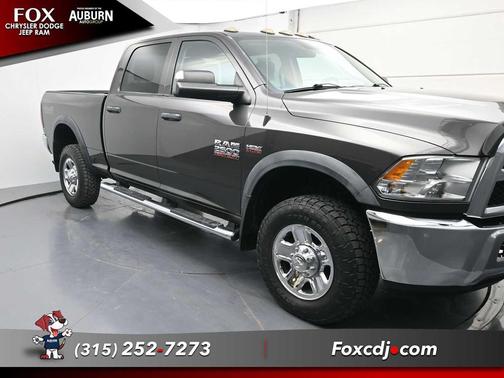 2017 RAM 2500 Tradesman Crew Cab 4x4 6'4' Box