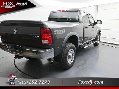 2017 RAM 2500 Tradesman Crew Cab 4x4 6'4' Box