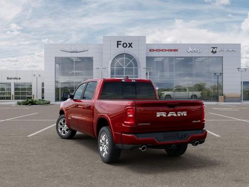 Molten Red Pearlcoat 2027 RAM 1500 Big Horn/Lone Star