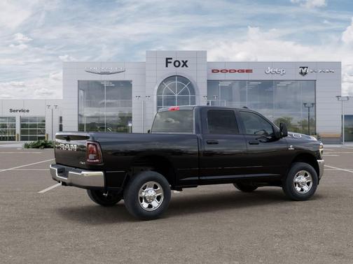 Diamond Black Crystal Pearlcoat 2026 RAM 3500 Tradesman Crew Cab 4x4 6'4' Box