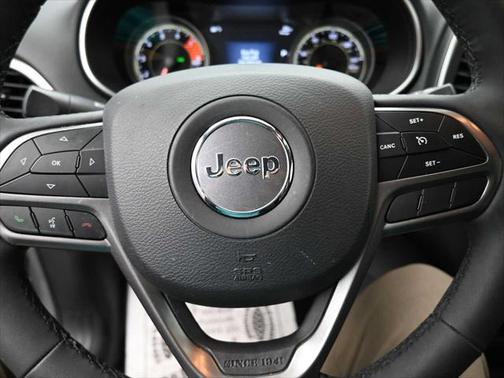 2022 Jeep Cherokee Latitude Lux