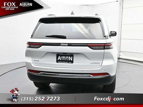 2025 Jeep Grand Cherokee Laredo