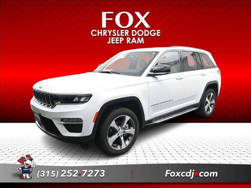 Bright White Clearcoat 2023 Jeep Grand Cherokee Limited