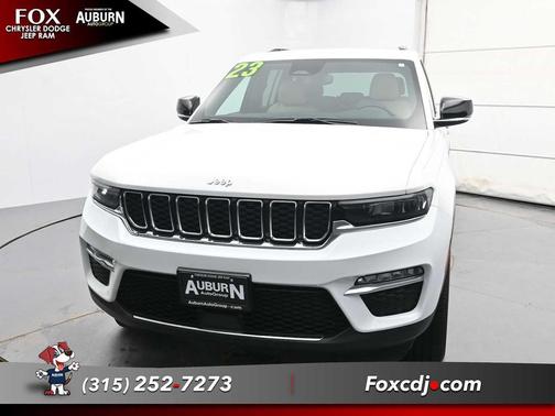 Bright White Clearcoat 2023 Jeep Grand Cherokee Limited