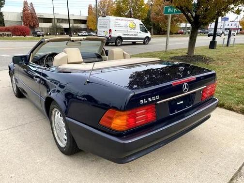 1994 Mercedes-Benz SL-Class BASE