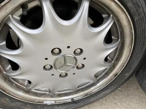 1994 Mercedes-Benz SL-Class BASE