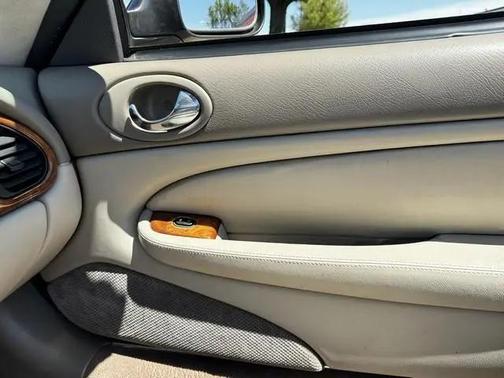 2000 Jaguar XK8 BASE