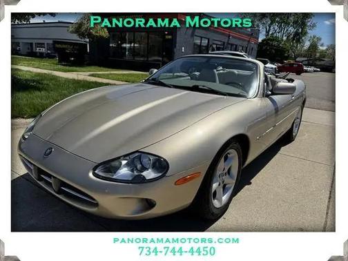 2000 Jaguar XK8 BASE