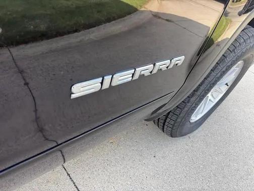 2017 GMC Sierra 1500 SLE