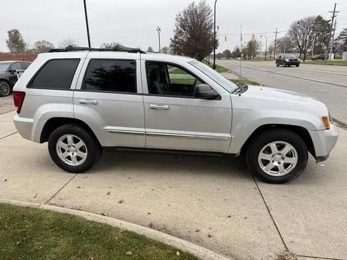 2010 Jeep Grand Cherokee Laredo