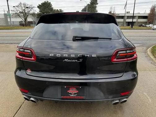 2015 Porsche Macan S