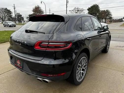 2015 Porsche Macan S