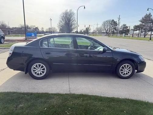 2005 Nissan Altima 2.5 SL