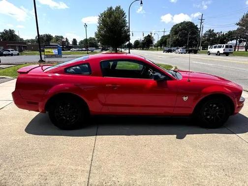 2009 Ford Mustang Premium