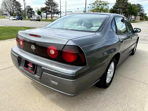 2004 Chevrolet Impala Base