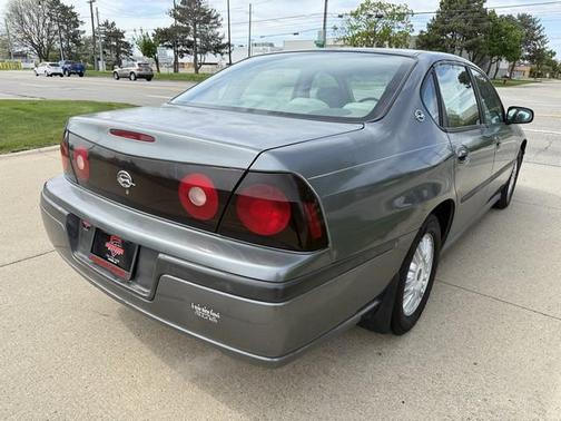 2004 Chevrolet Impala Base
