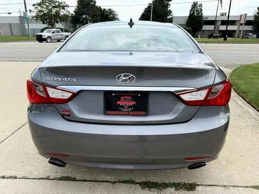 2012 Hyundai SONATA Limited