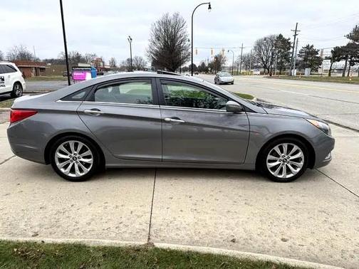2012 Hyundai SONATA Limited