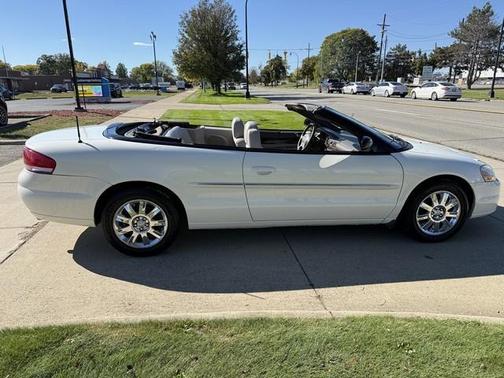 2006 Chrysler Sebring Base