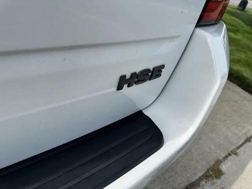 2011 Land Rover LR2 HSE