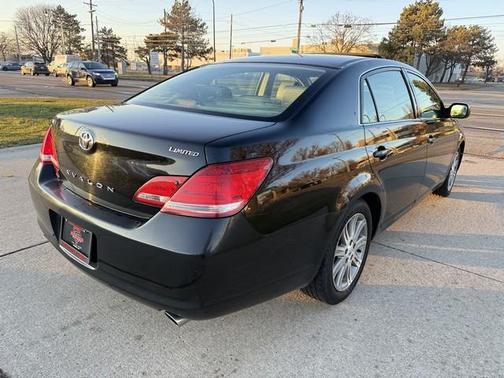2005 Toyota Avalon Limited