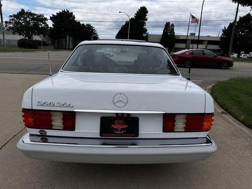 1991 Mercedes-Benz S-Class 560SEL