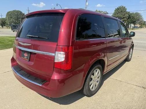 2015 Chrysler Town & Country Touring