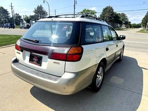 2003 Subaru Outback Base