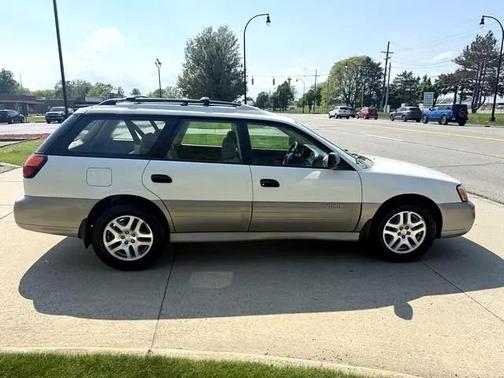 2003 Subaru Outback Base