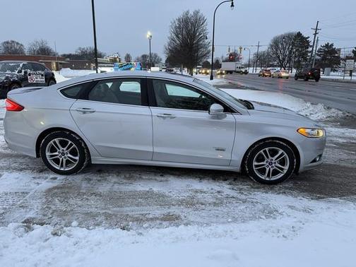 2016 Ford Fusion Energi Titanium