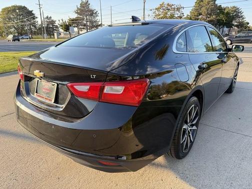 2017 Chevrolet Malibu 1LT