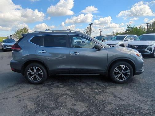 2020 Nissan Rogue SV