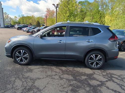 2020 Nissan Rogue SV