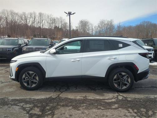 2026 Hyundai TUCSON SEL Premium