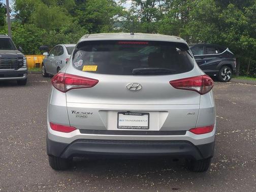 Molten Silver 2018 Hyundai TUCSON SE
