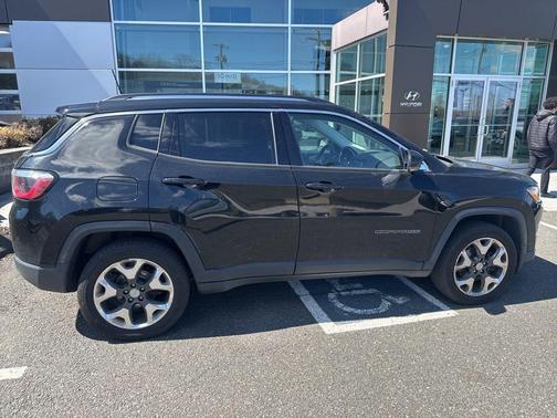 Diamond Black 2019 Jeep Compass Limited